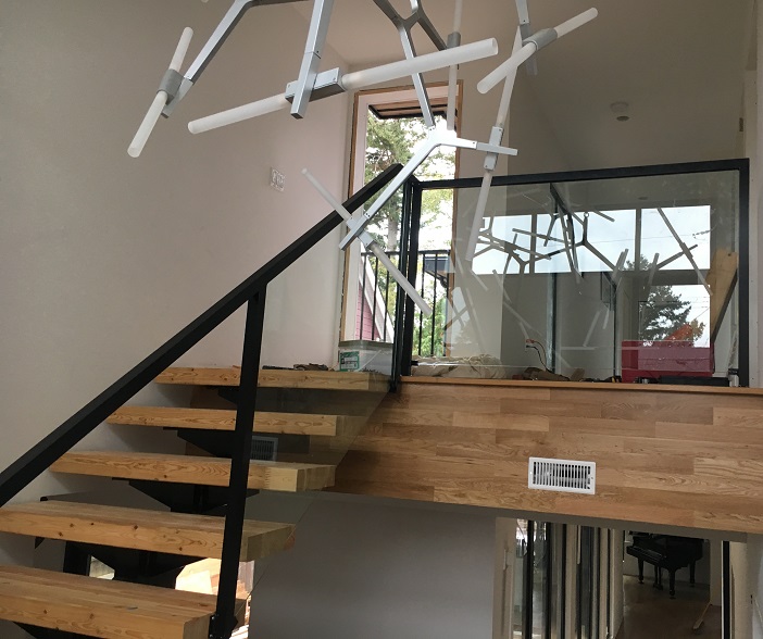 modern interior stair railings, glass, topless, flat black, richmond